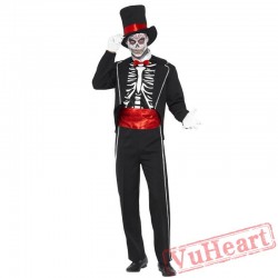 Halloween costumes, vampire costumes