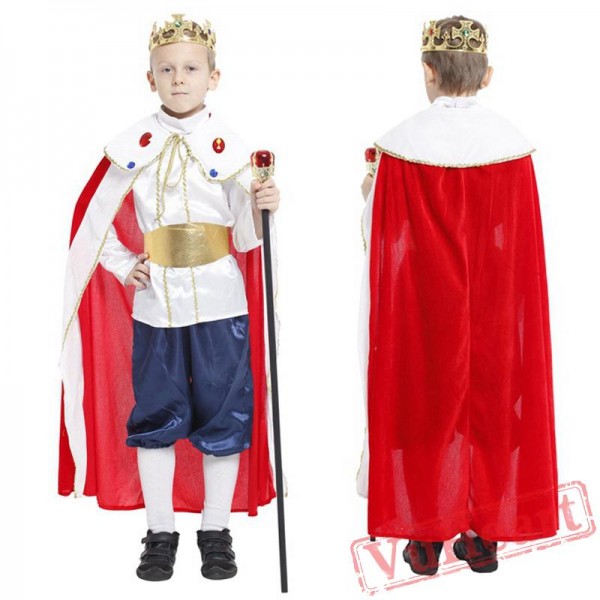 Halloween kid's costume, king