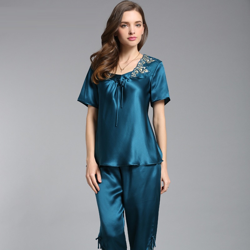 Short Sleeves Sexy Silk Pajamas Set for Women